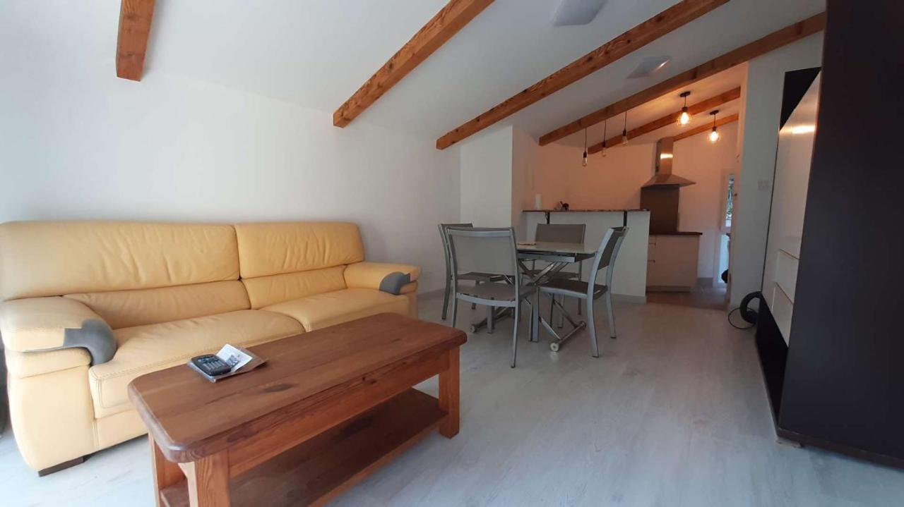 3 Pieces Neuf 65 M² Apartment Rigaud Bagian luar foto